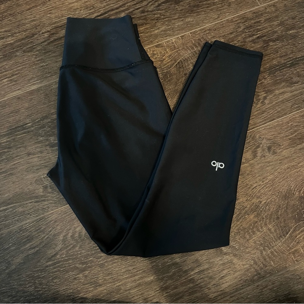 Alo size S airlift midi leggings black